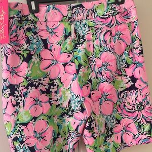 NWT Lilly Pulitzer Bettina UPF 50+ 9” Short-Sz 12